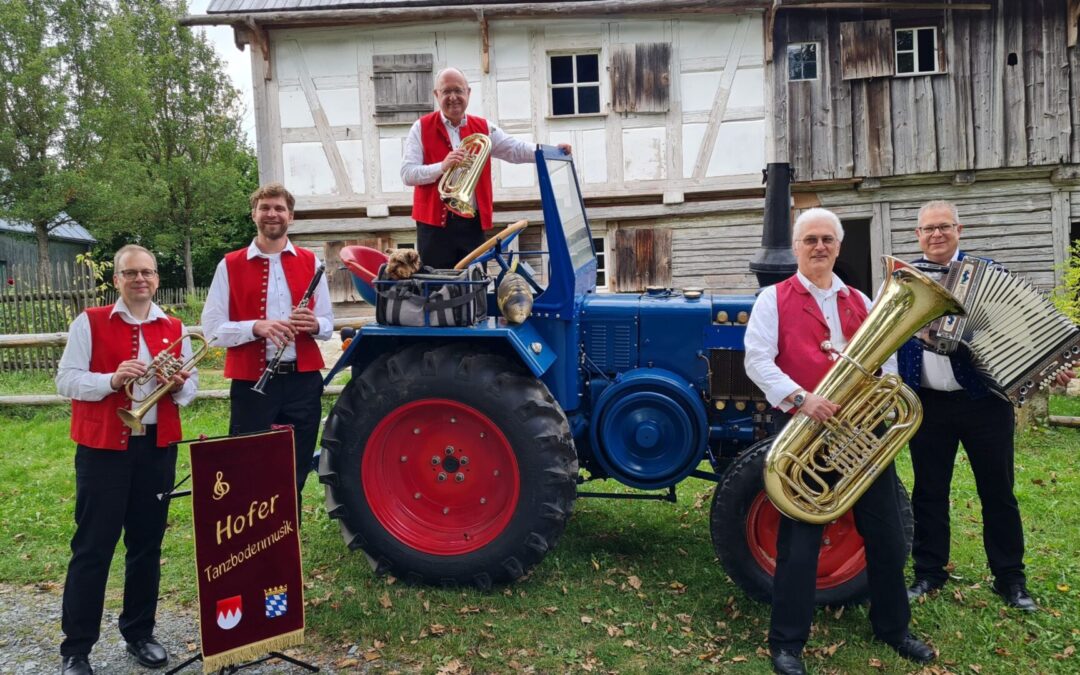 Hofer Tanzbodenmusik